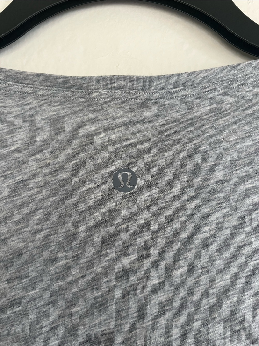 Lululemon Back In Action Long Sleeve
Heathered Core Light Grey - Picture 8 of 8